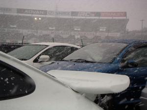 大雪(コース内側から1・2コーナー客席方向