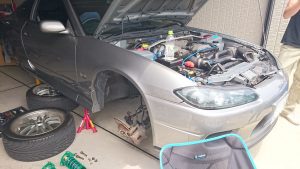 S15足回り交換中